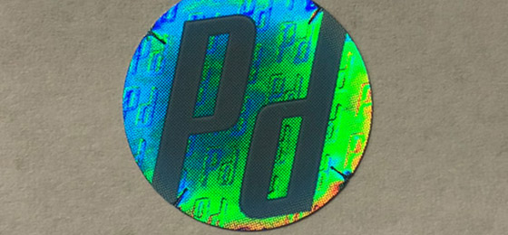 label_products-augmented-labels-circle-pd-hologram-gradient-dls-jpg