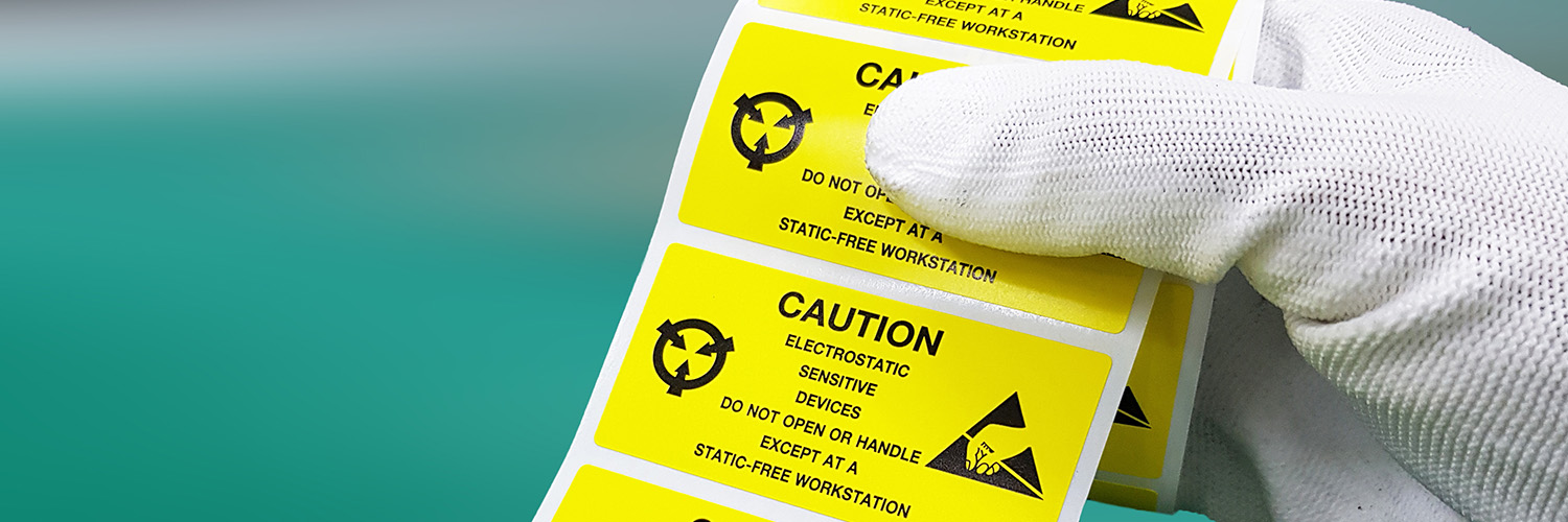 label-markets-durable-labels-snowblower-warning-labels-worker-snow-camoflage-dls